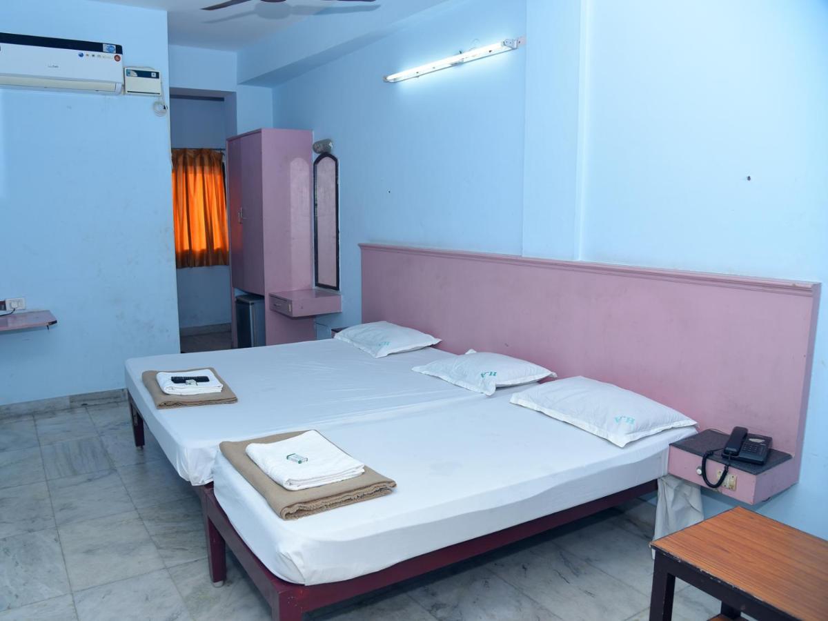 Hotel Aditya Pondicherry Exterior photo